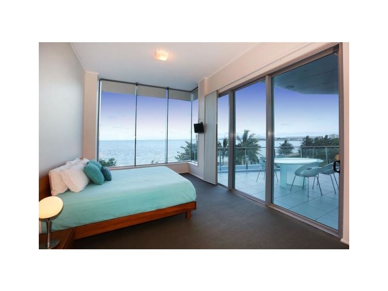 110/72-74 The Strand, North Ward QLD 4810