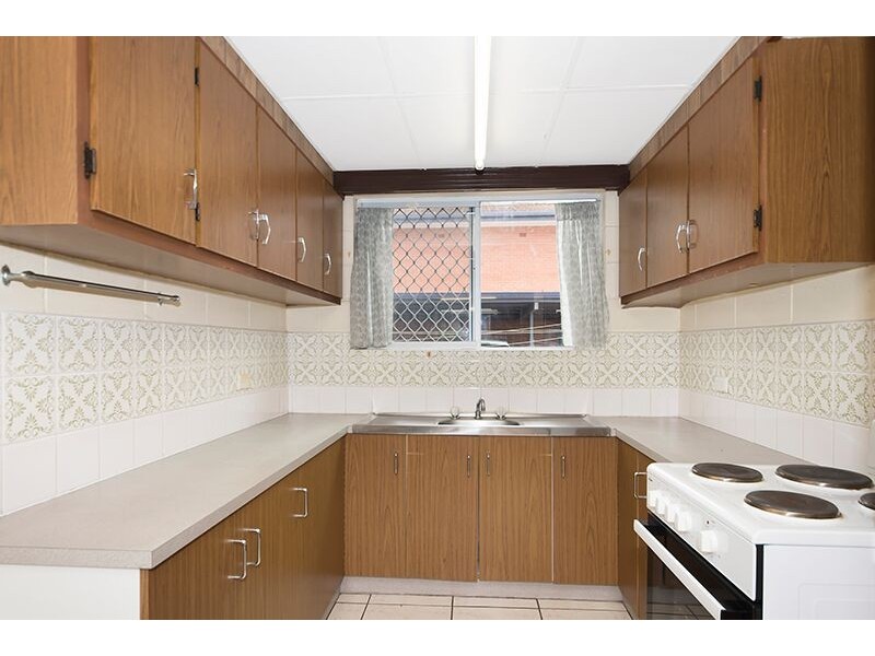 2/70 Cook Street, North Ward QLD 4810