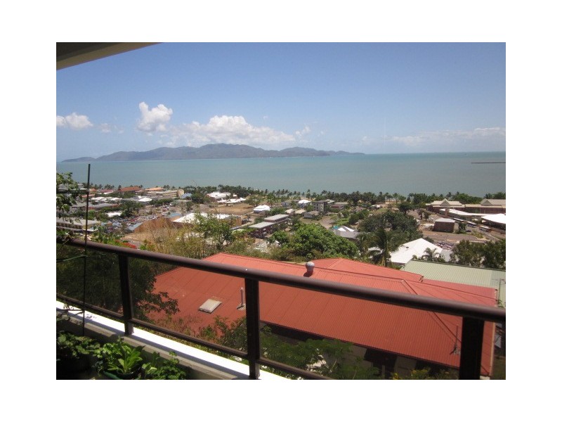 33/7 Hale Street, North Ward QLD 4810