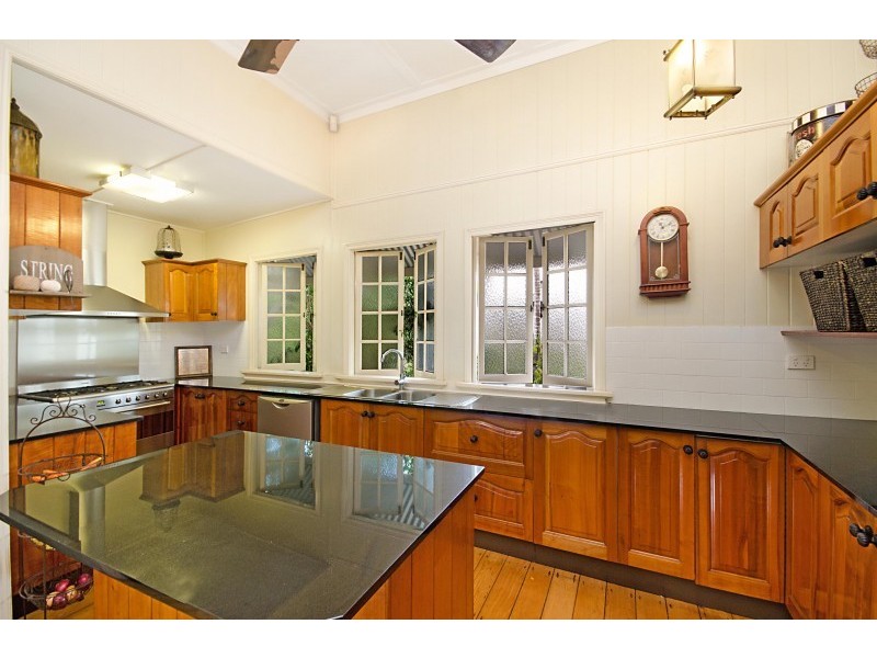 6 Hammond Street, Mysterton QLD 4812