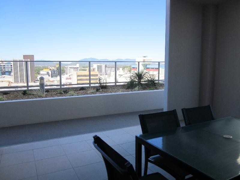 12.04/122 Walker Street, Townsville City QLD 4810