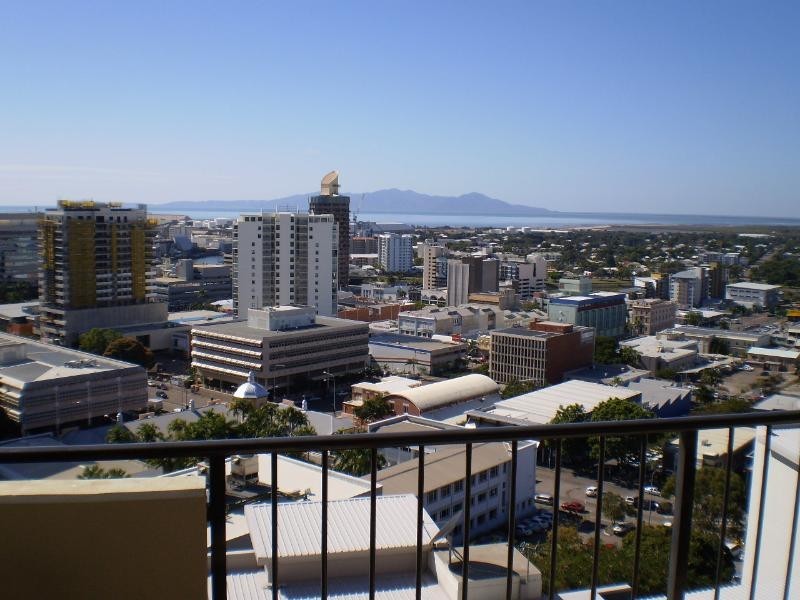 75/1 Stanton Terrace, Townsville City QLD 4810