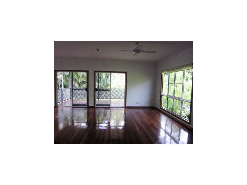 11 Elena Street, Nelly Bay QLD 4819