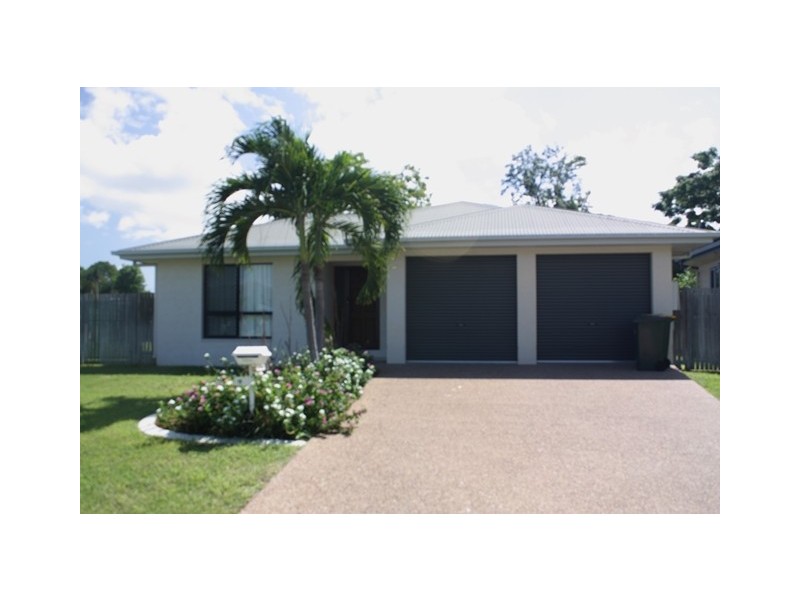 19 Moor Court, Kelso QLD 4815