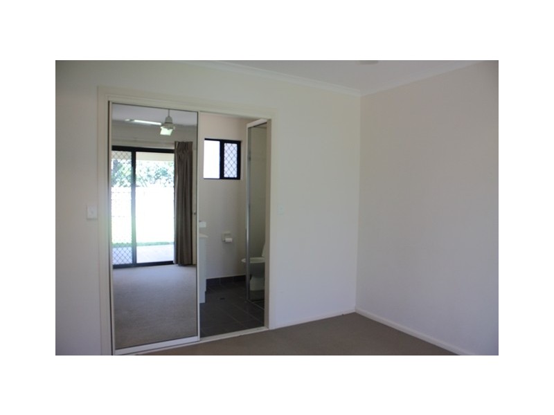 19 Moor Court, Kelso QLD 4815