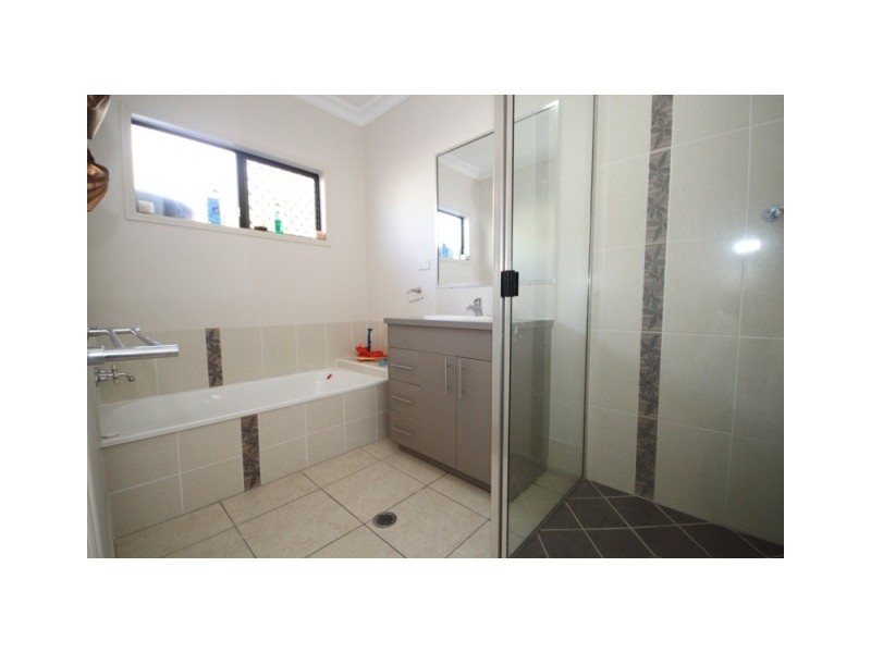 27 Goicoechea Drive, Bushland Beach QLD 4818