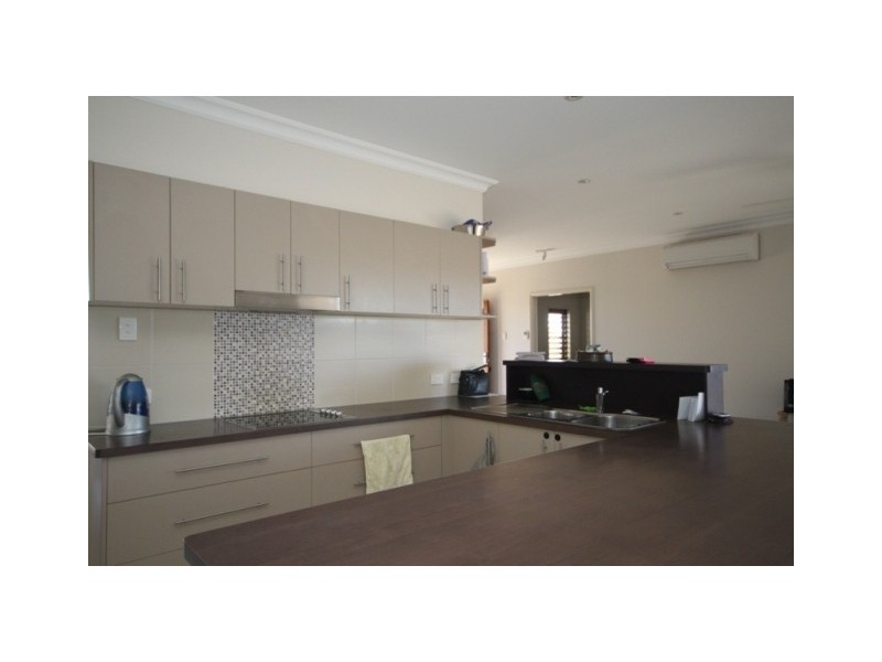 27 Goicoechea Drive, Bushland Beach QLD 4818