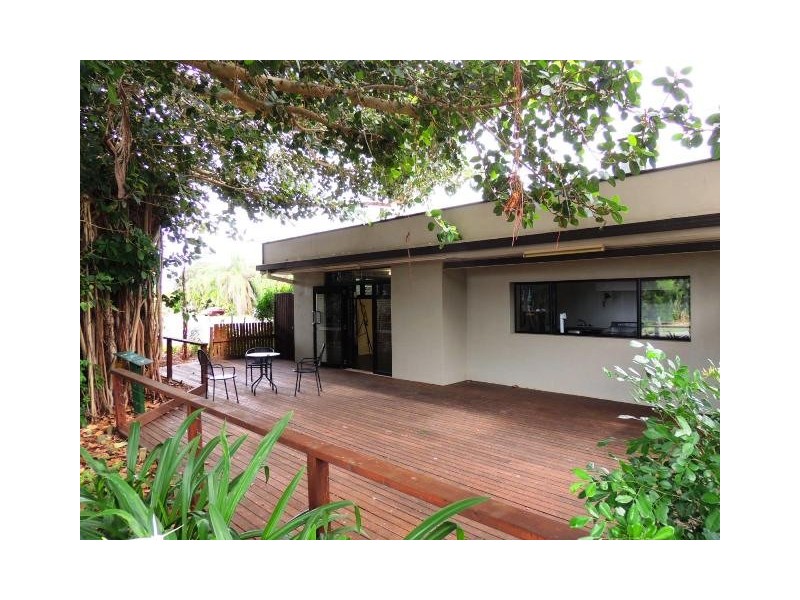 41 Reef Street, Saunders Beach QLD 4818