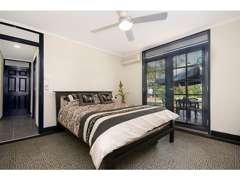 41 Reef Street, Saunders Beach QLD 4818