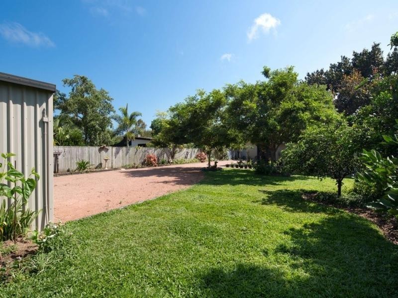 41 Reef Street, Saunders Beach QLD 4818