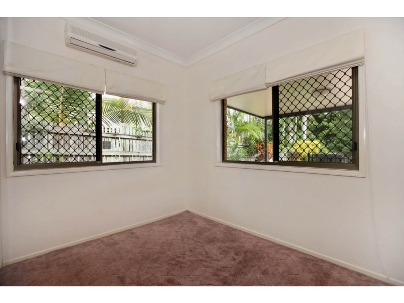 12 Garrick Street, West End QLD 4810