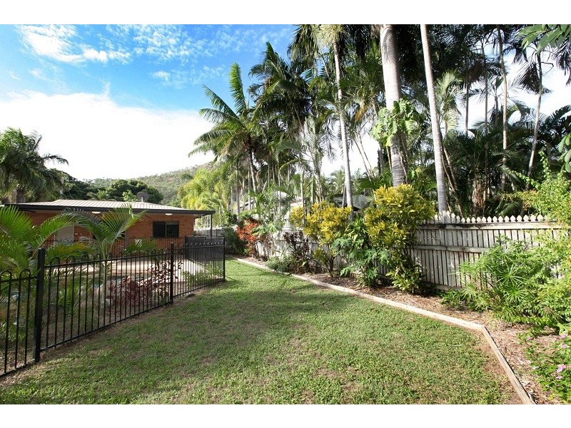 12 Garrick Street, West End QLD 4810