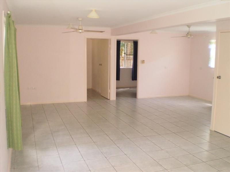 5 Mirimar Crescent  Arcadia, Magnetic Island QLD 4819