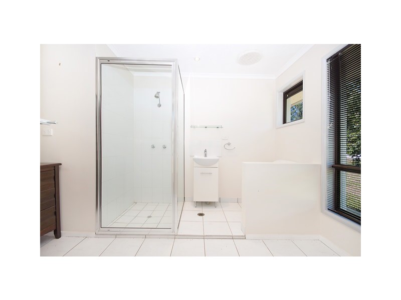 11 McKinnon Road, Black River QLD 4818