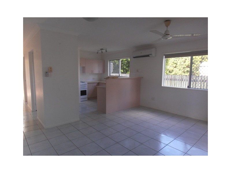 4/61 Lindsay Street, Rosslea QLD 4812