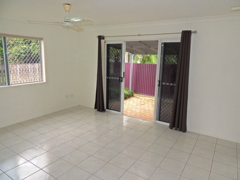 4/61 Lindsay Street, Rosslea QLD 4812