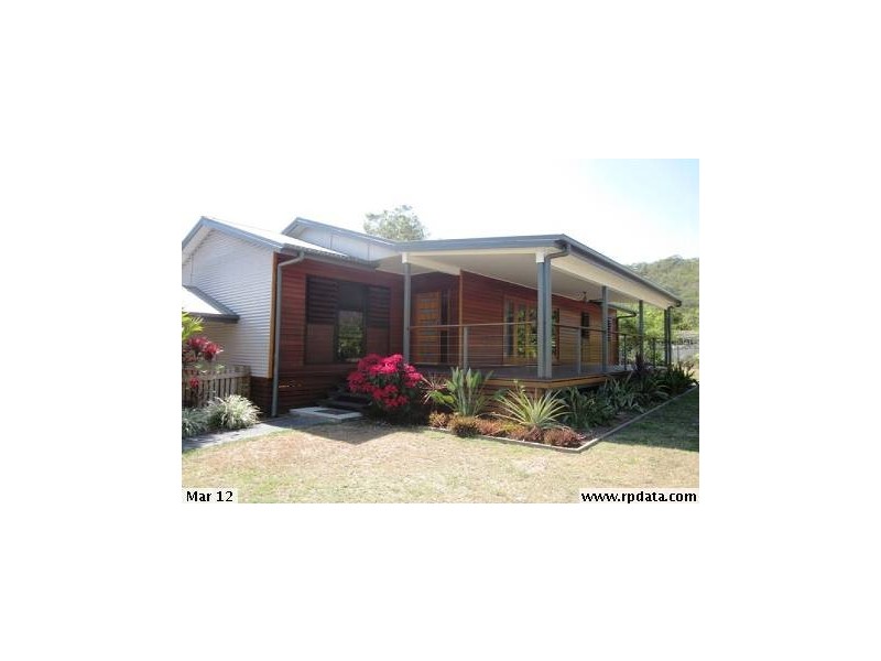 8 York Court, Magnetic Island QLD 4819