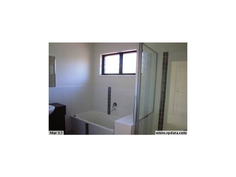 8 York Court, Magnetic Island QLD 4819
