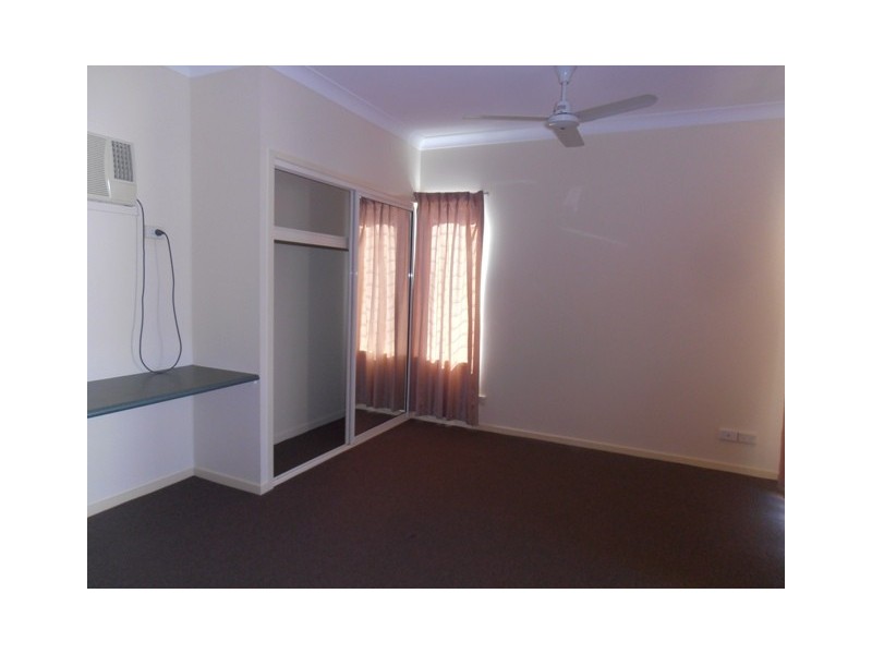 8/48 McIlwraith Street, South Townsville QLD 4810