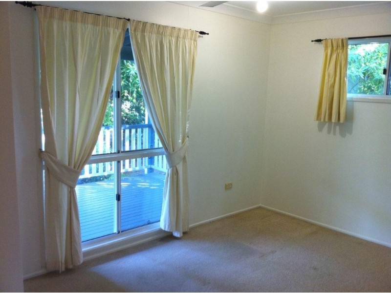 22 Birt Street PICNIC BAY, Magnetic Island QLD 4819