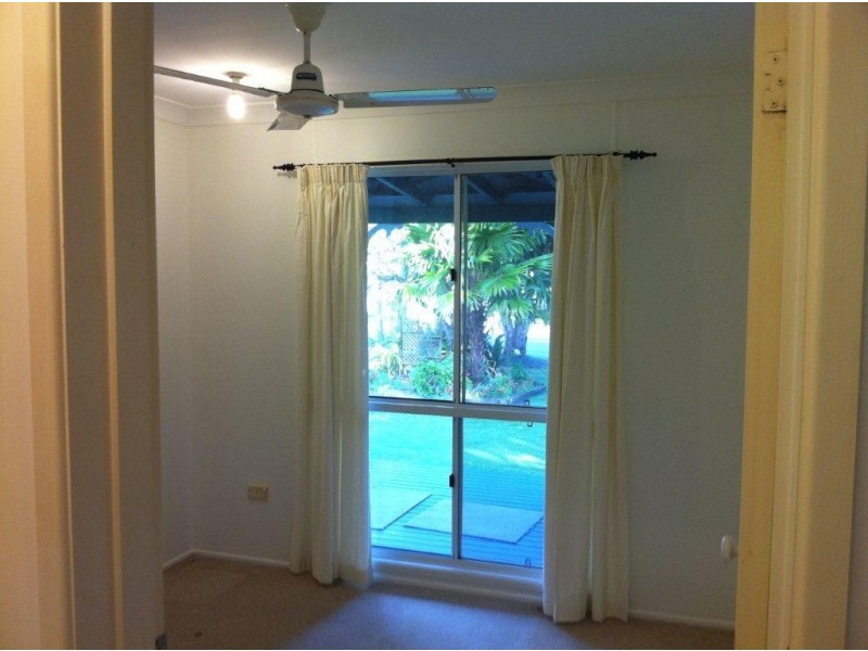 22 Birt Street PICNIC BAY, Magnetic Island QLD 4819