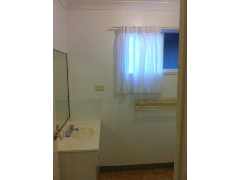 22 Birt Street PICNIC BAY, Magnetic Island QLD 4819