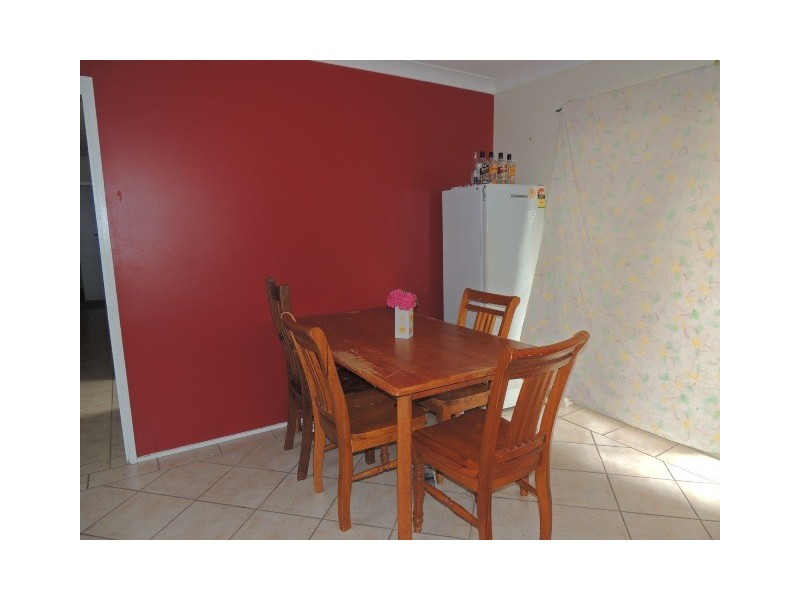 72 Peter Street, Kelso QLD 4815