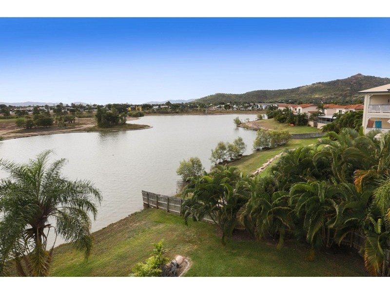 17/18-22 Martinez Avenue, West End QLD 4810