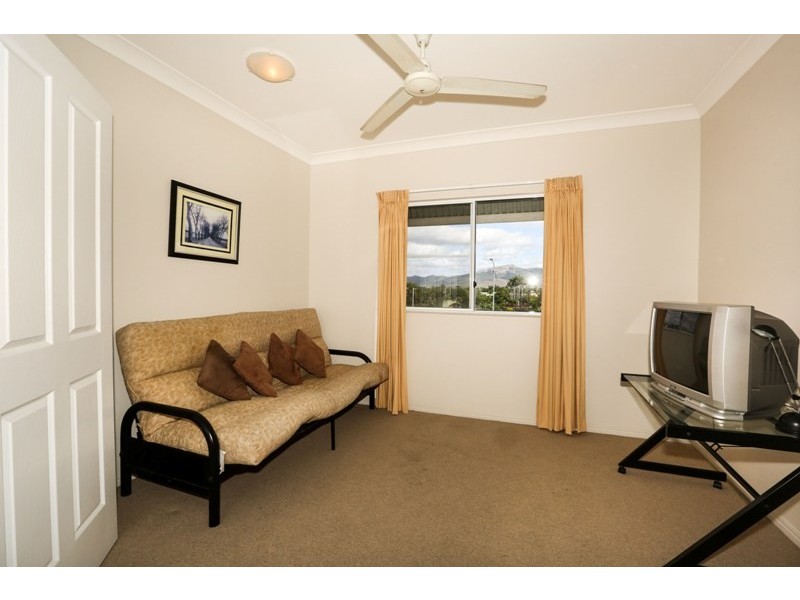 17/18-22 Martinez Avenue, West End QLD 4810