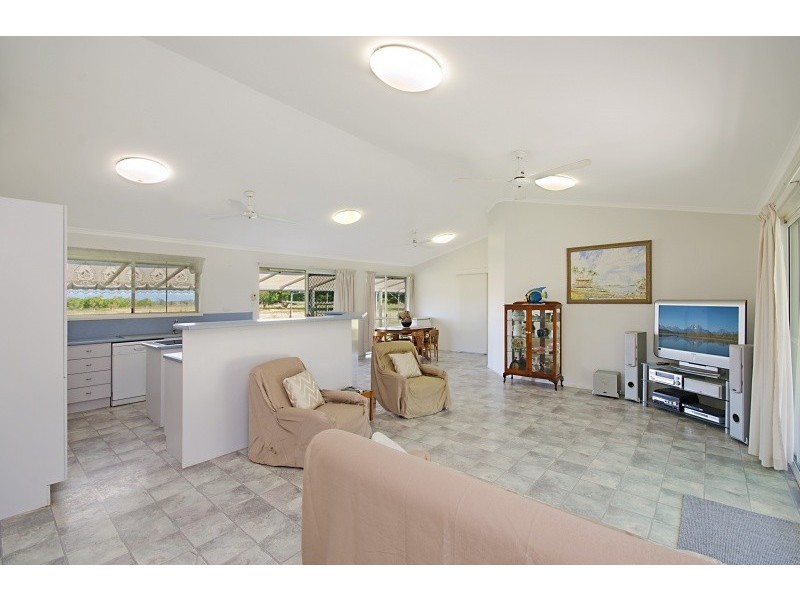 760 Mountview Drive, Barringha QLD 4816