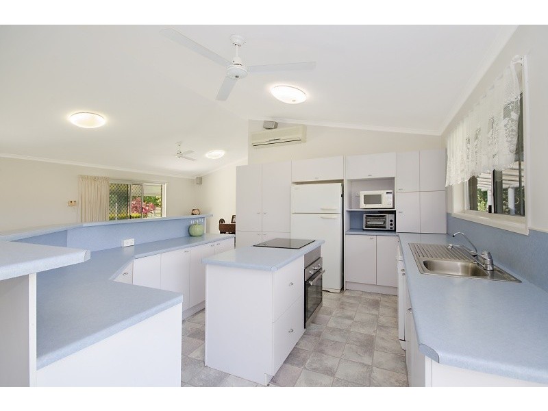 760 Mountview Drive, Barringha QLD 4816