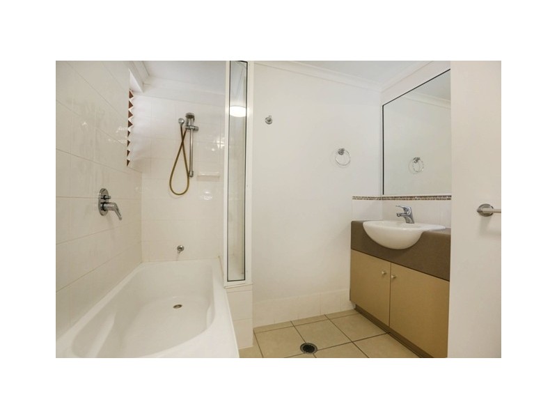 12/18-22 Martinez Avenue, West End QLD 4810