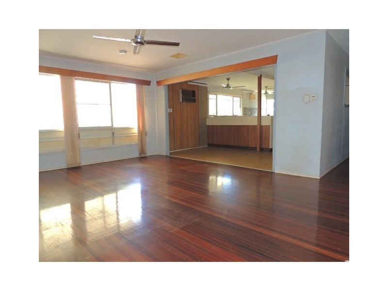 1 Cay Street, Saunders Beach QLD 4818