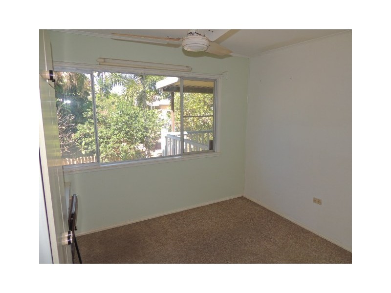 1 Cay Street, Saunders Beach QLD 4818