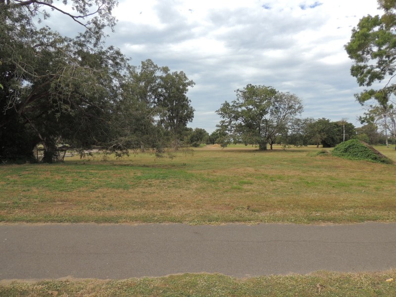 27 Quinn Street, Rosslea QLD 4812