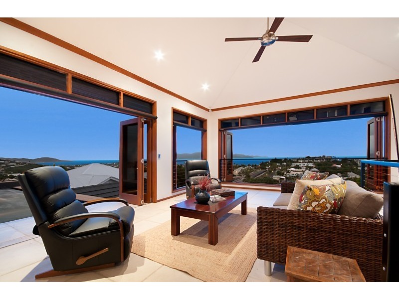 10 Stanton Terrace, Townsville City QLD 4810