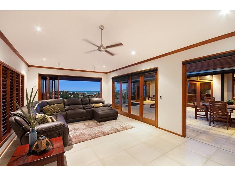 10 Stanton Terrace, Townsville City QLD 4810