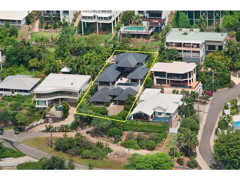 10 Stanton Terrace, Townsville City QLD 4810