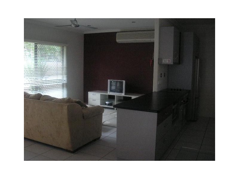 2/39 Elizabeth Street, Aitkenvale QLD 4814