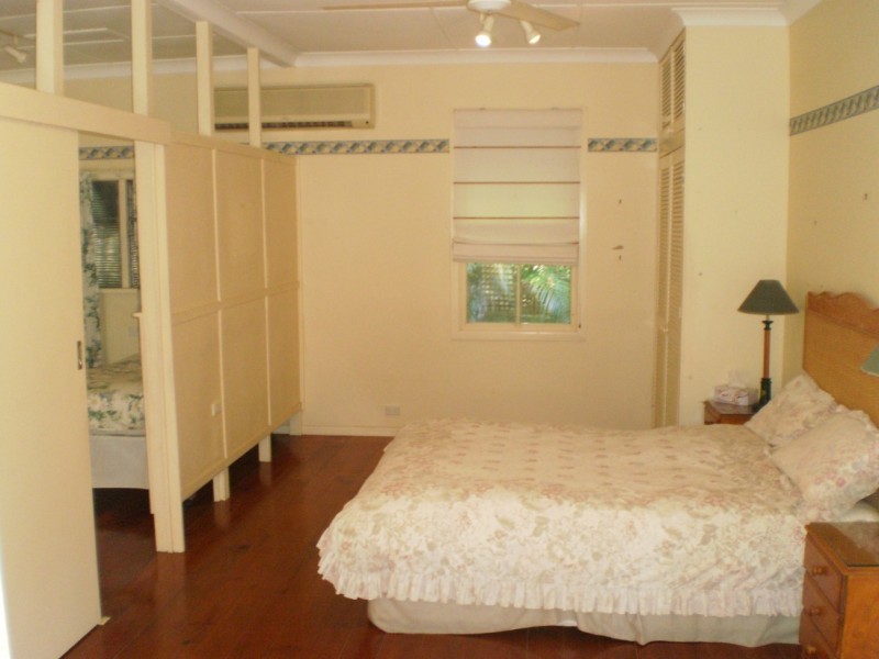 8 Olympus Crescent Arcadia, Magnetic Island QLD 4819