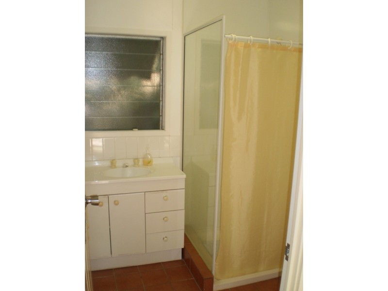 8 Olympus Crescent Arcadia, Magnetic Island QLD 4819