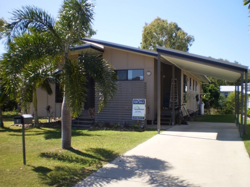 9 Sandals Boulevard HORSESHOE BAY, Magnetic Island QLD 4819