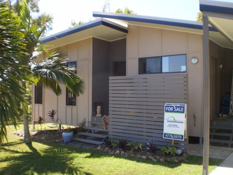 9 Sandals Boulevard HORSESHOE BAY, Magnetic Island QLD 4819