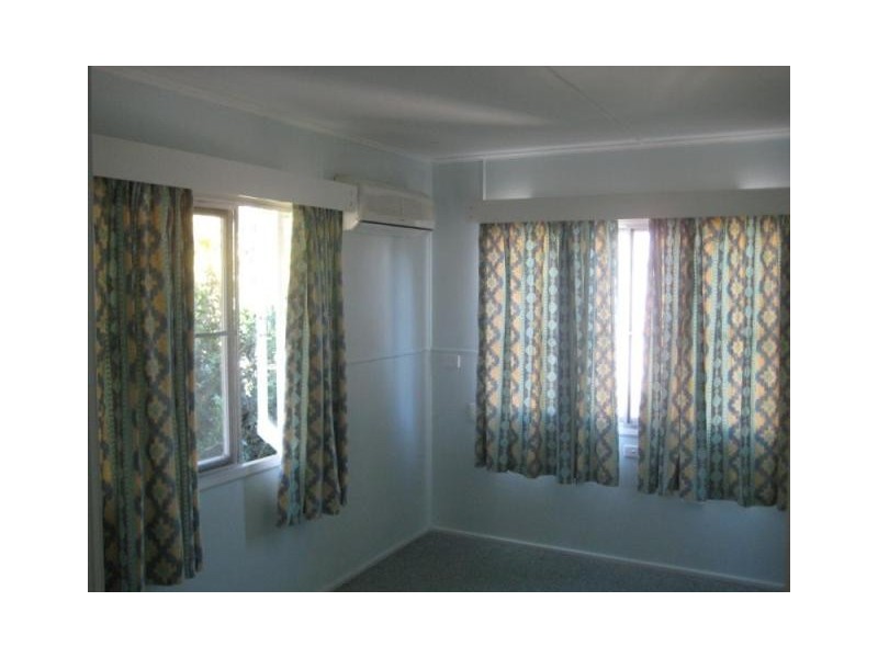 34 Oreilly Street, Mundingburra QLD 4812