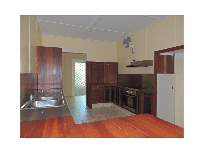 27 The Grove NELLY BAY, Magnetic Island QLD 4819