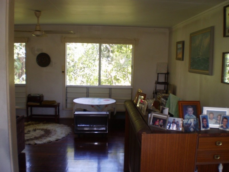 25 Barbarra Street PICNIC BAY, Magnetic Island QLD 4819