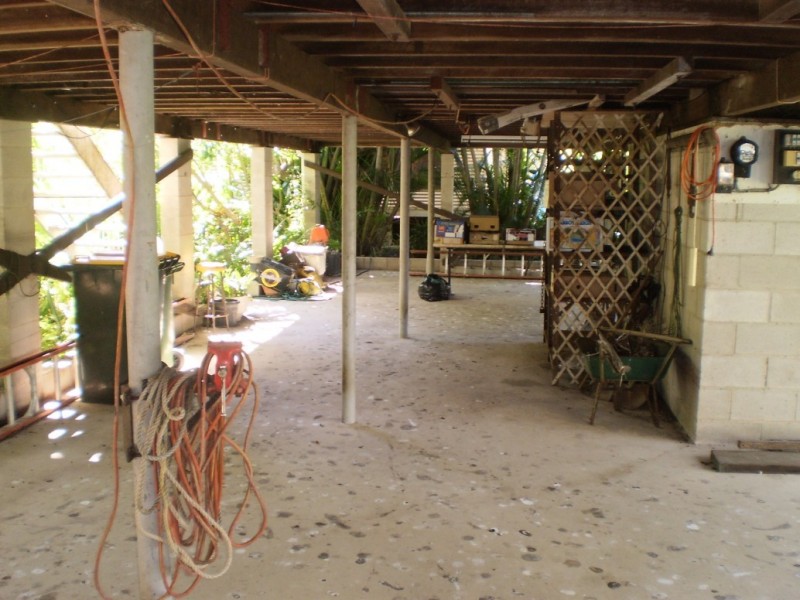 25 Barbarra Street PICNIC BAY, Magnetic Island QLD 4819