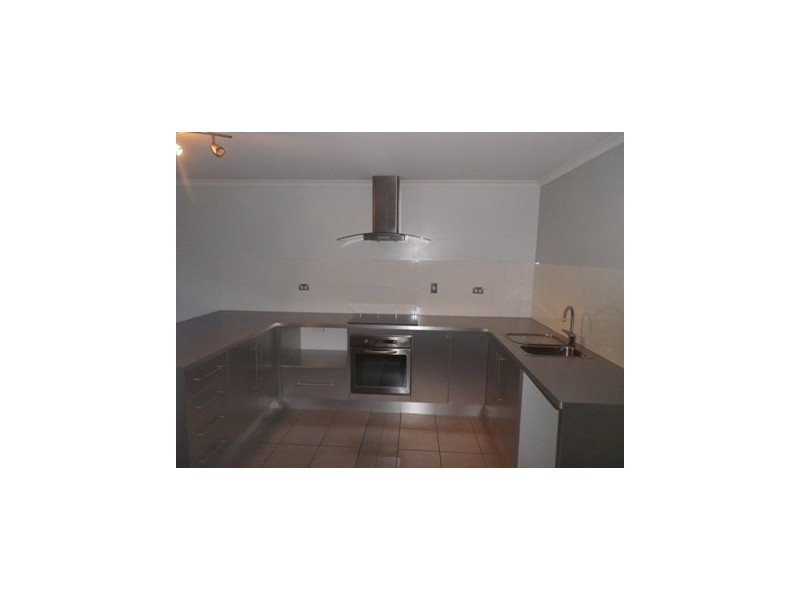 2/ 20 Yule Street, Picnic Bay, Magnetic Island QLD 4819