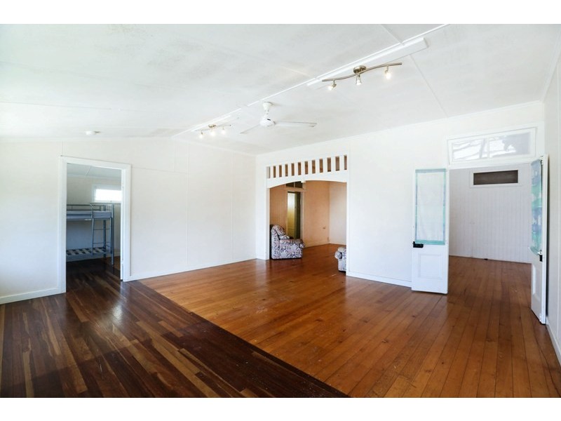 47 Cook st, North Ward QLD 4810