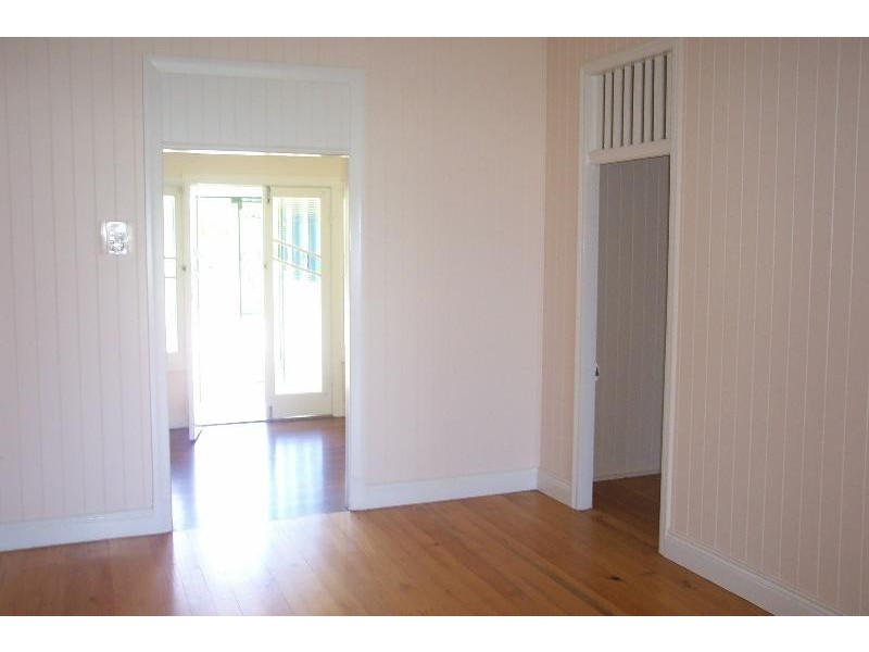 47 Cook st, North Ward QLD 4810